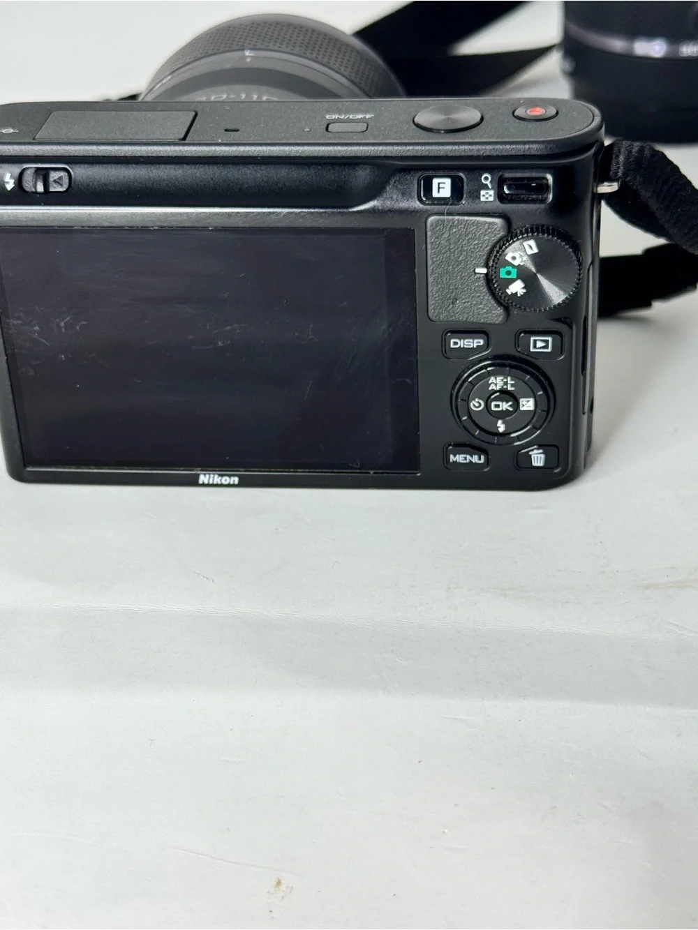 Nikon 1 J1 Compact Mirrorless Camera Black two lenses batterycharger memory card